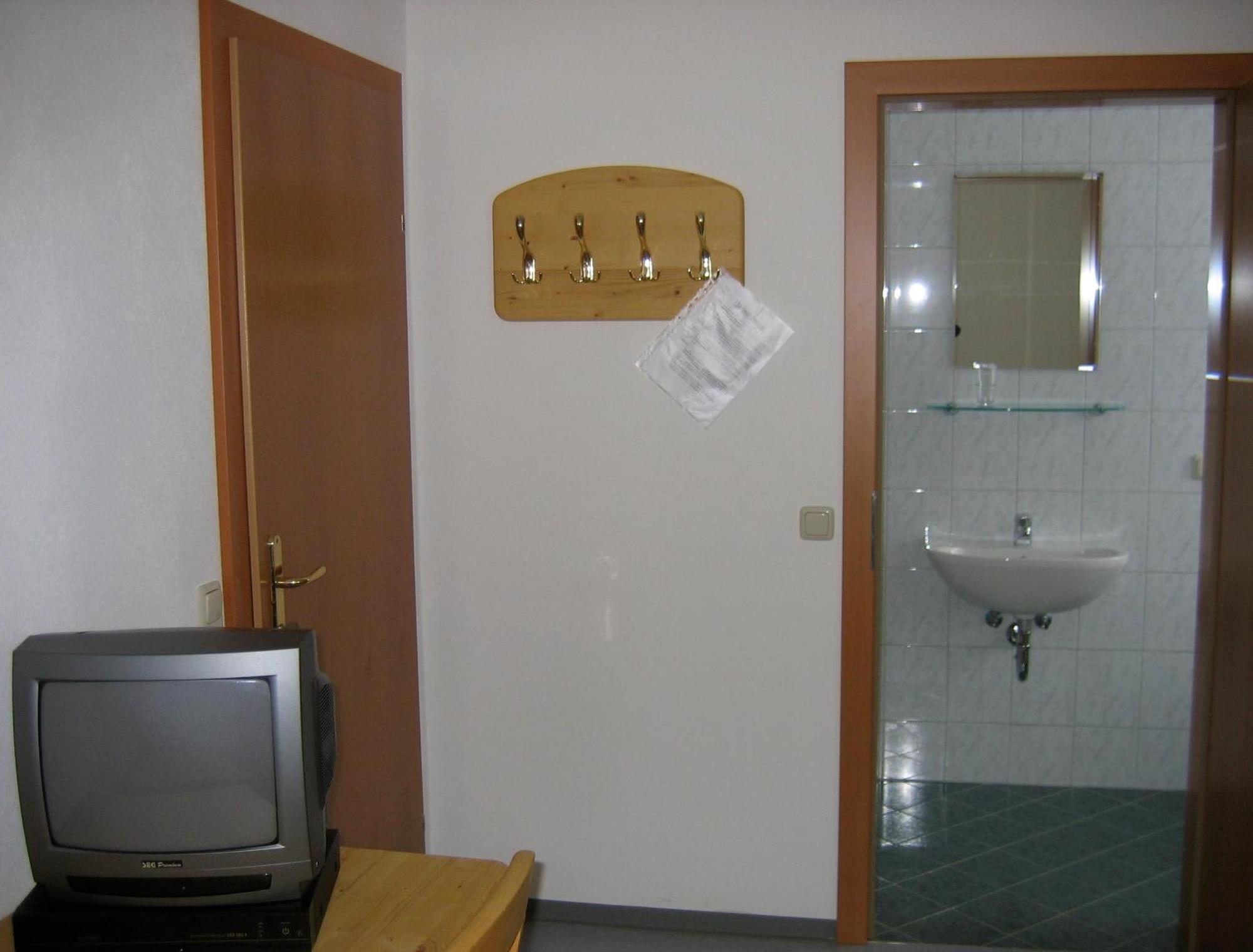 Pension Merkinger Behamberg Экстерьер фото